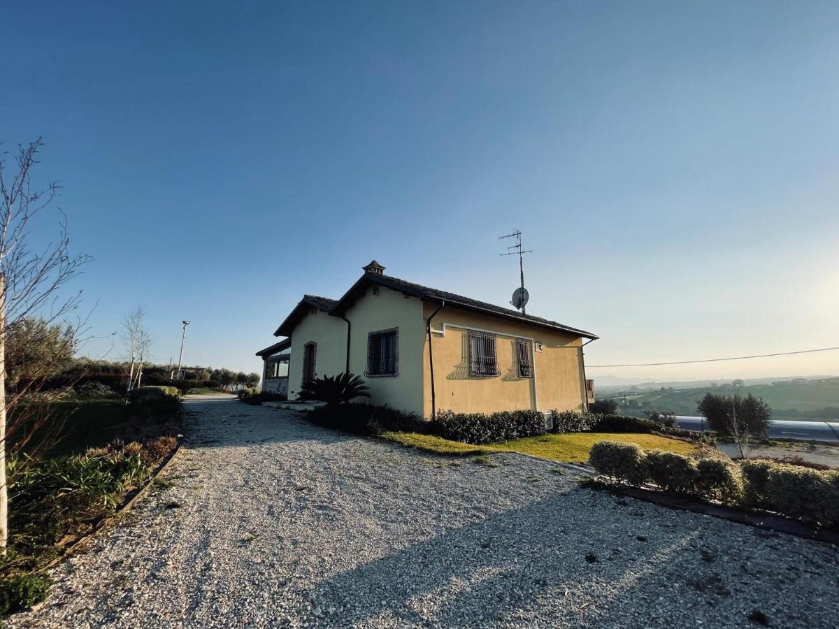 Agriturismo Biocore 2 - Colledoro Джулианова Экстерьер фото