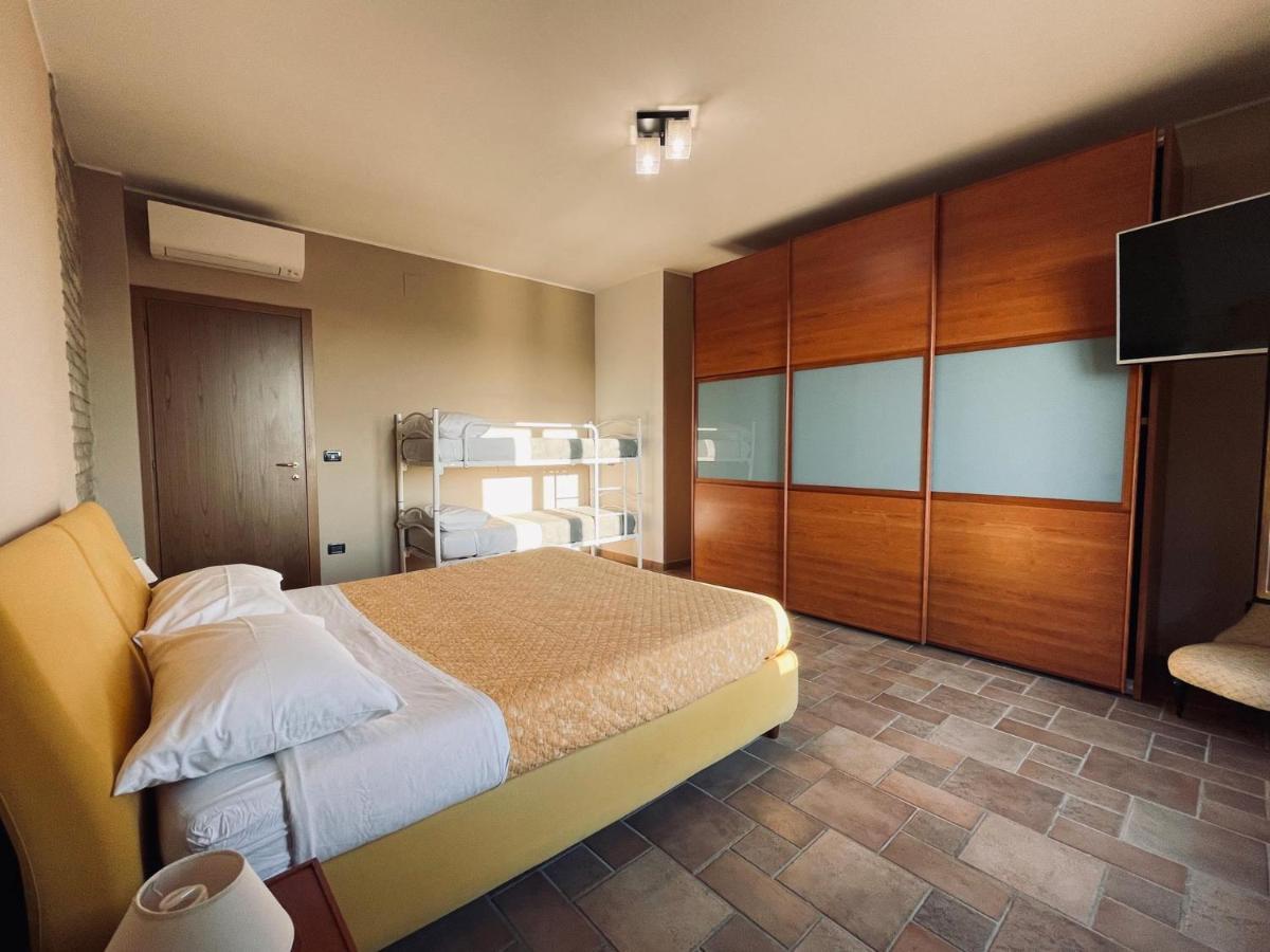 Agriturismo Biocore 2 - Colledoro Джулианова Экстерьер фото
